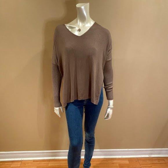 Seven Sisters Soft Sweater - Picture 1 of 3